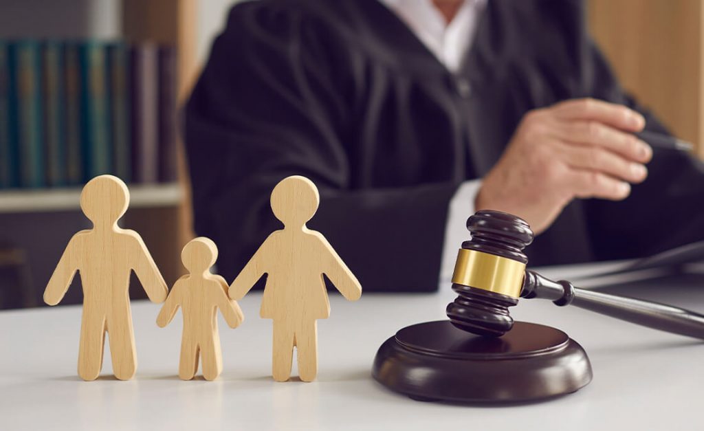 How Can Singapore Divorce Lawyers Help with Child Custody?