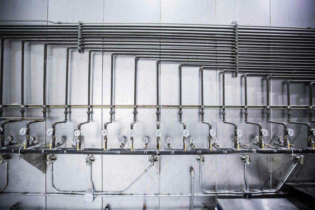 DIY Plumbing Tips: What You Can Do Yourself and When to Call a Professional